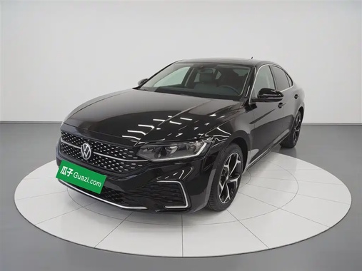 Volkswagen Passat 2024