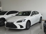 Lexus ES 2026