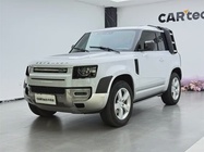 Land Rover Defender 2023