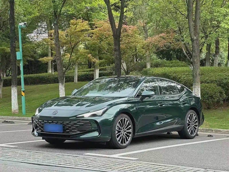 MG MG7