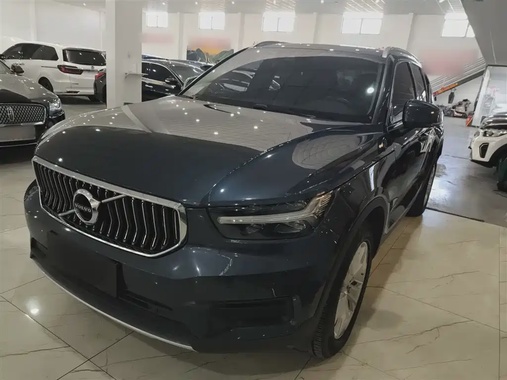 Volvo XC40 2021