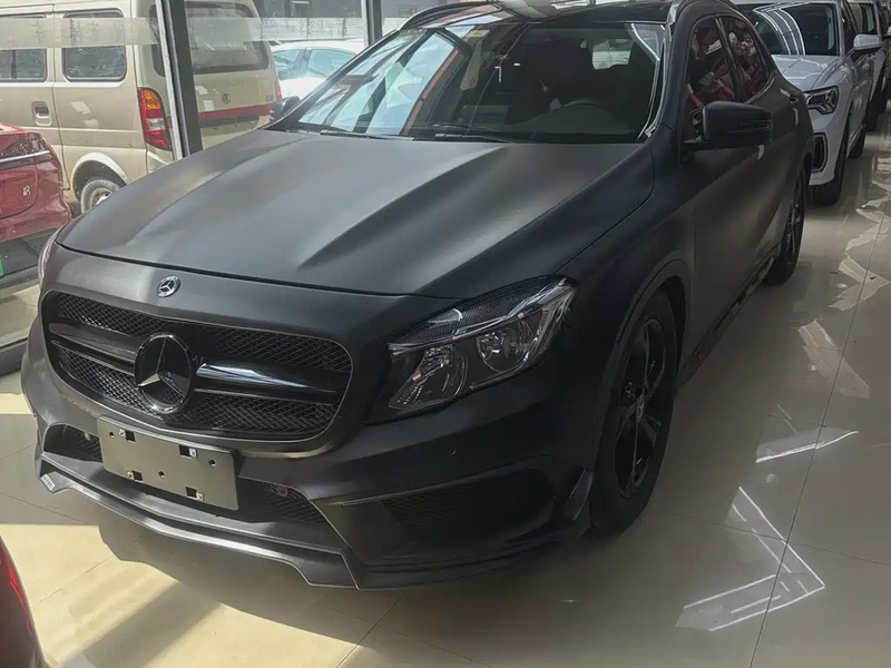 Mercedes-Benz GLA-Class