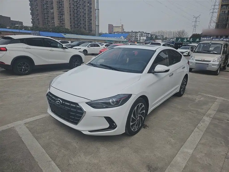 Hyundai Elantra