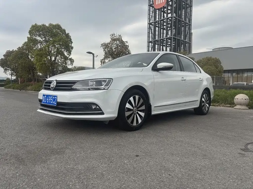 Volkswagen Sagitar 2019