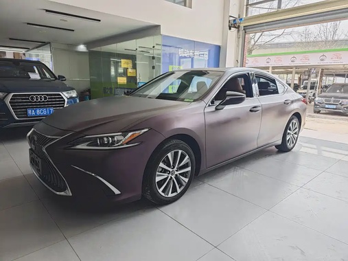 Lexus ES 2021