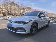 Volkswagen Golf 2024