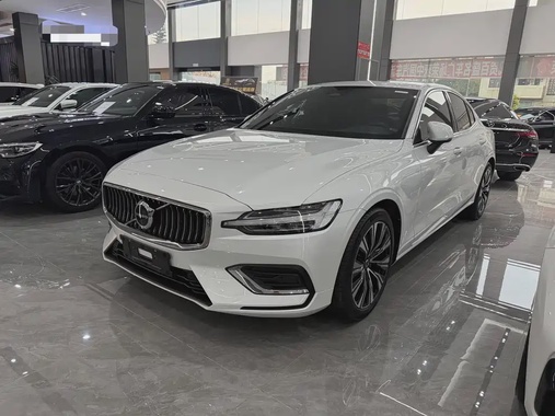 Volvo S60 2023