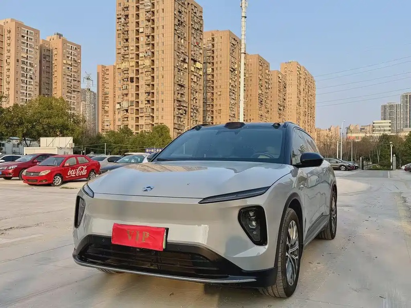 NIO ES6