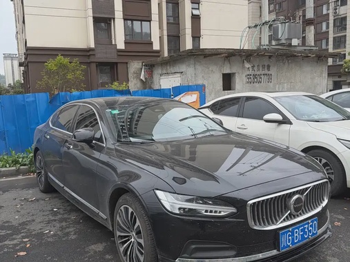 Volvo S90 2022