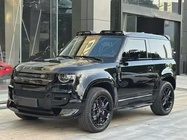 Land Rover Defender 2024