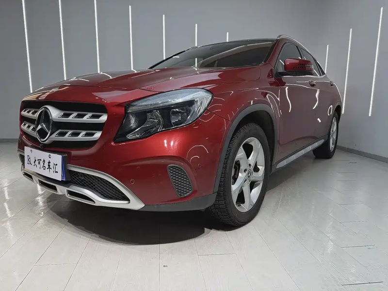 Mercedes-Benz GLA-Class