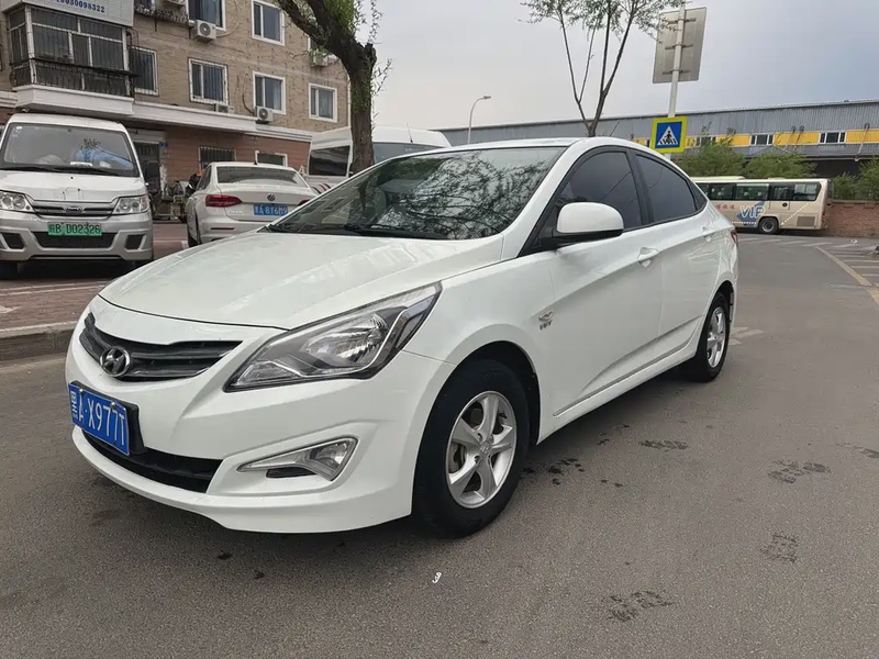 Hyundai Verna