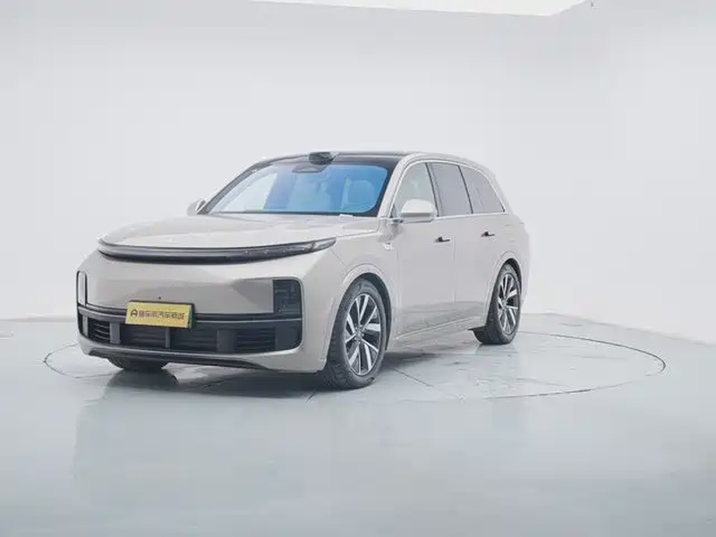 Li Auto L8