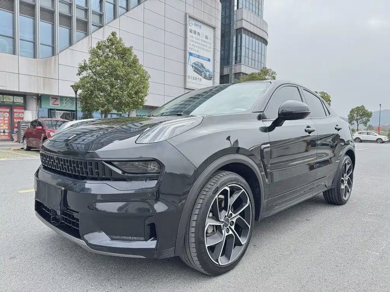 Lynk & Co 05