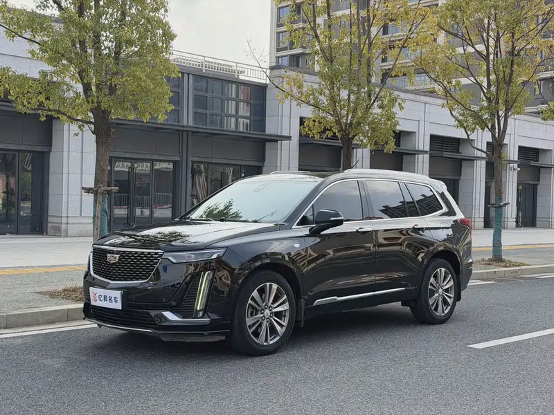 Cadillac XT6