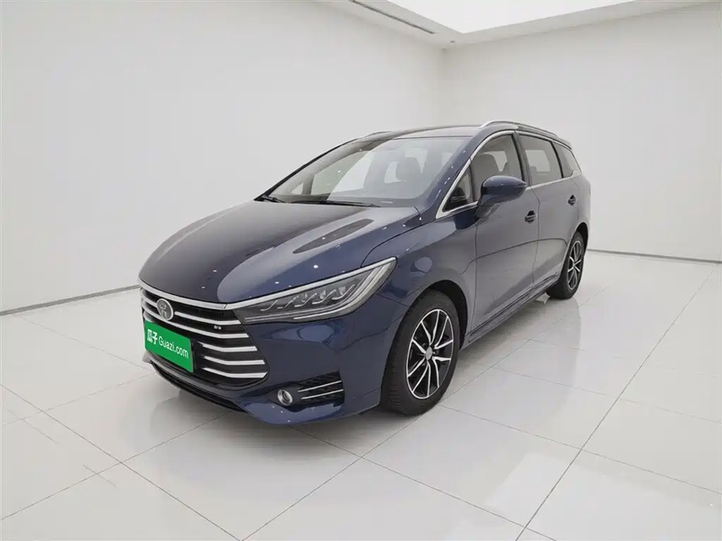 BYD MAX