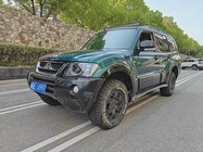 Mitsubishi Pajero 2010