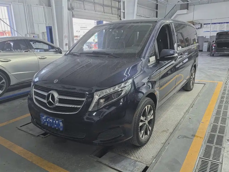 Mercedes-Benz V-Class