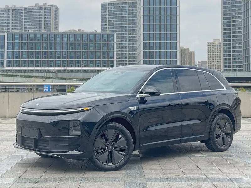 Li Auto L6