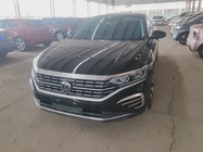 Volkswagen Passat 2023