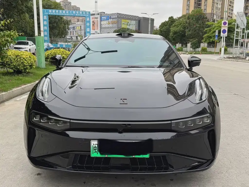Zeekr 001