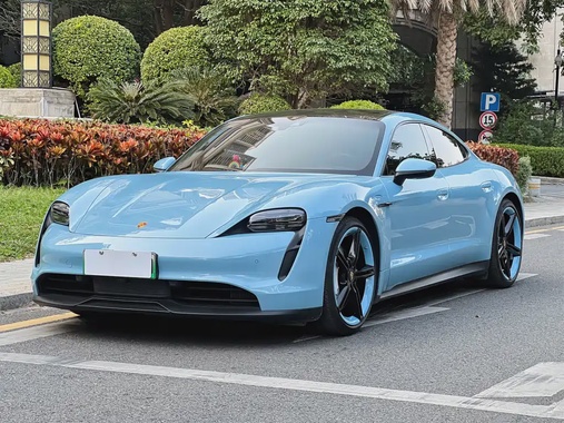 Porsche Taycan 2021
