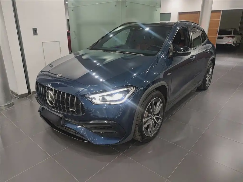 Mercedes-Benz GLA-Class