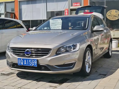 Volvo V60 2015
