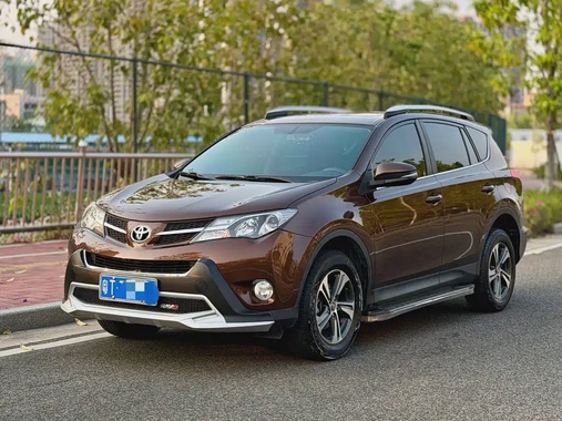 Toyota RAV4 2015