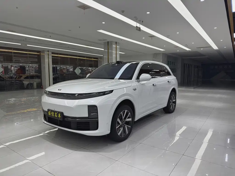 Li Auto L7