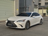 Lexus ES 2022