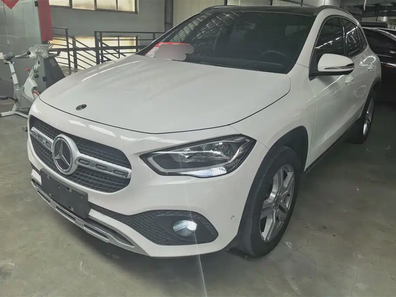 Mercedes-Benz GLA-Class