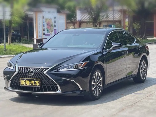 Lexus ES 2023