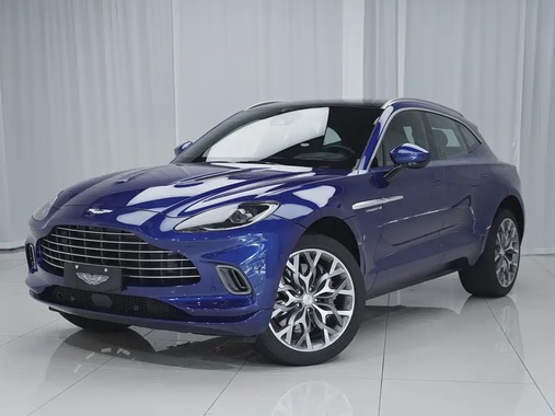 Aston Martin DBX 2023