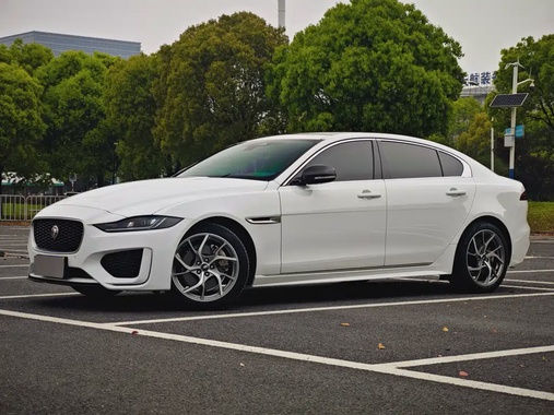 Jaguar XE 2024