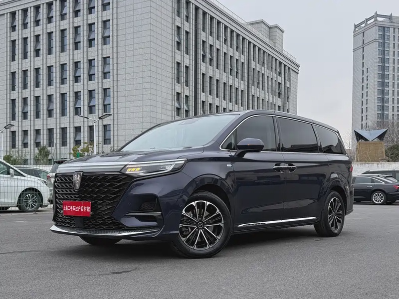 Roewe iMAX8
