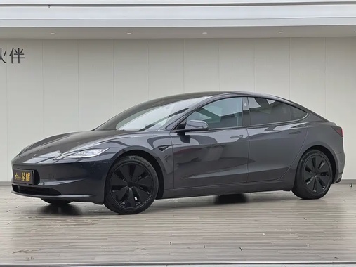 Tesla Model 3 2024