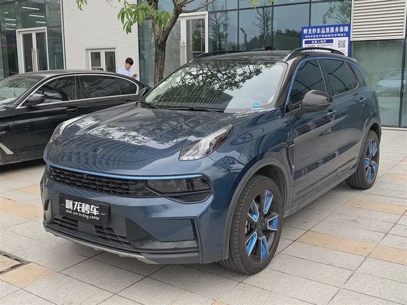 Lynk & Co 01