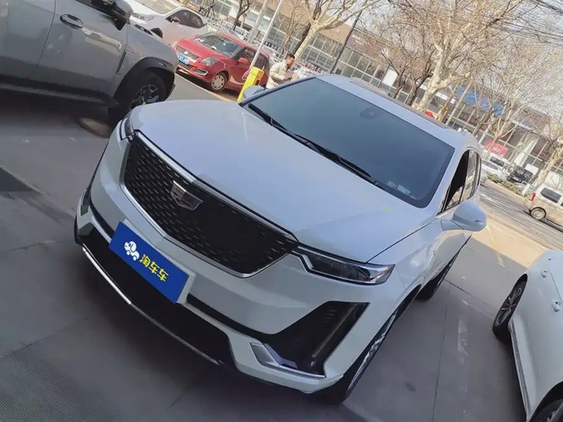 Cadillac XT6