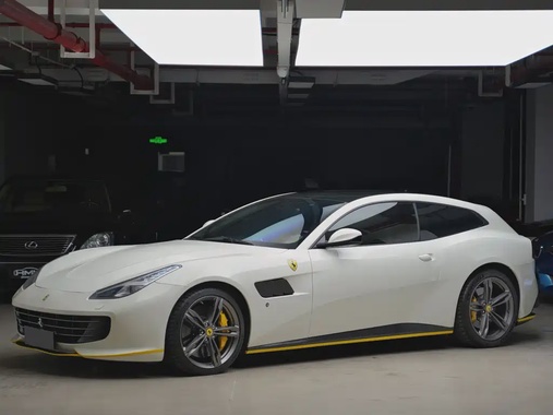 Ferrari GTC4Lusso 2017