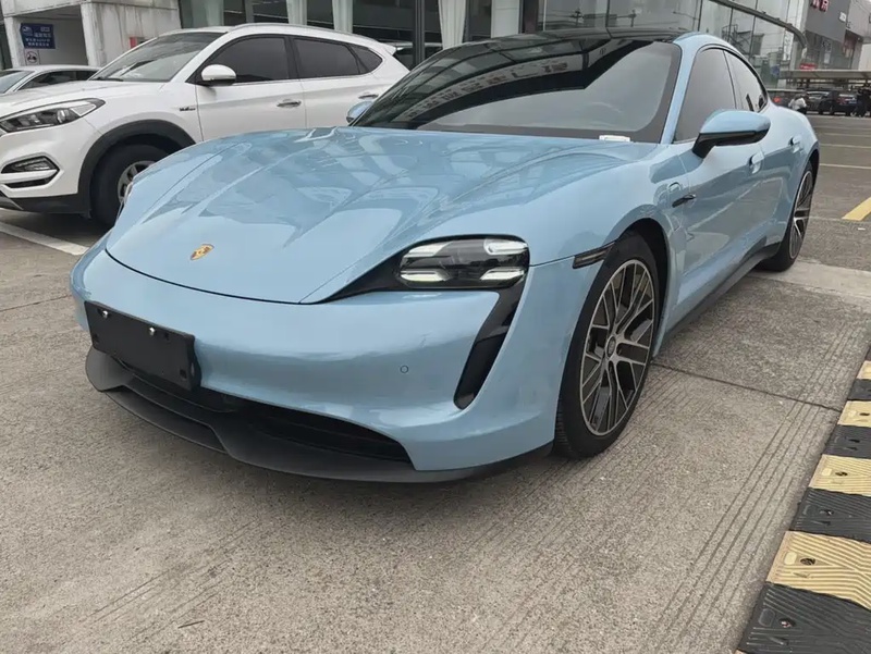 Porsche Taycan