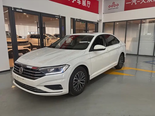 Volkswagen Sagitar 2019