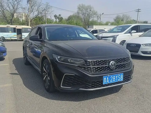 Volkswagen Passat 2022