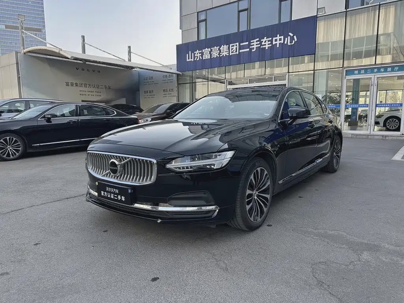 Volvo S90