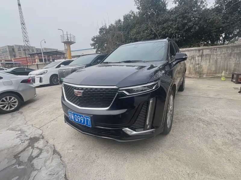 Cadillac XT6