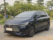 BYD MAX 2018