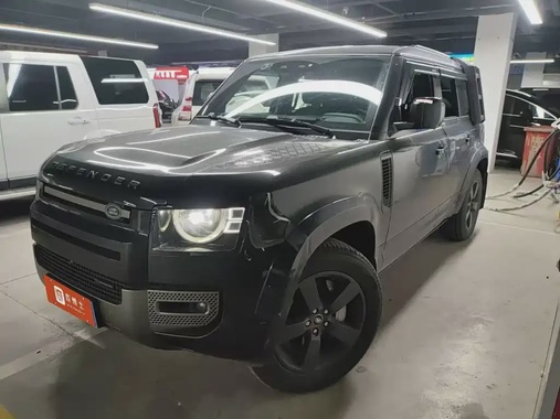 Land Rover Defender 2024