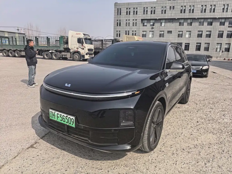 Li Auto L6