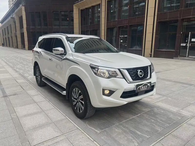Nissan Terra