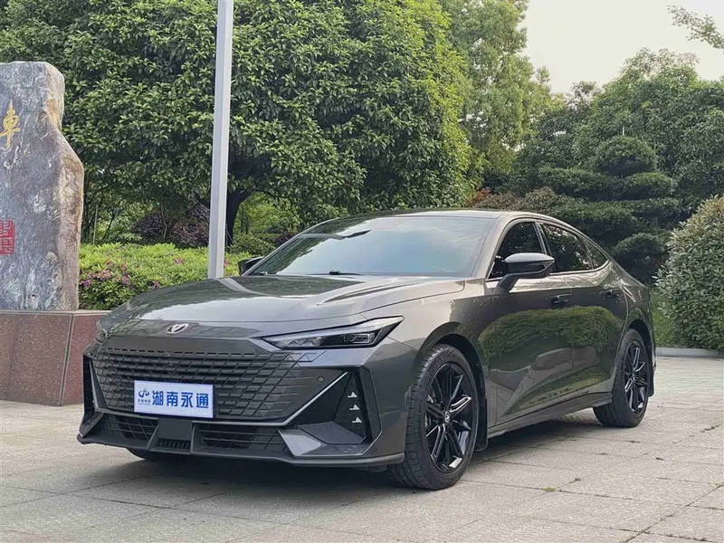Changan UNI-V